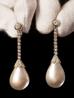 Natural Pearl earrings